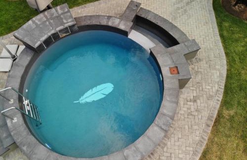 Oudtshoorn Hotel | The Featherbed - Oudtshoorn