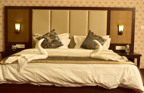 Bhimtal Hotel | The Fern Hillside Resort Bhimtal