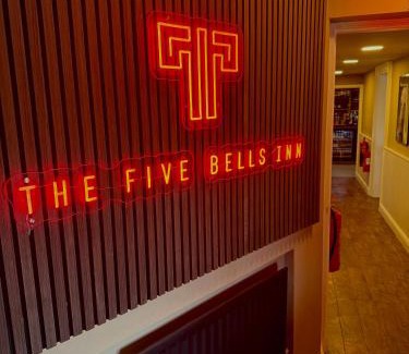 Claypole House | The Five Bells Inn Accommodation