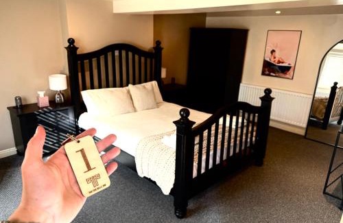 Claypole House | The Five Bells Inn Accommodation