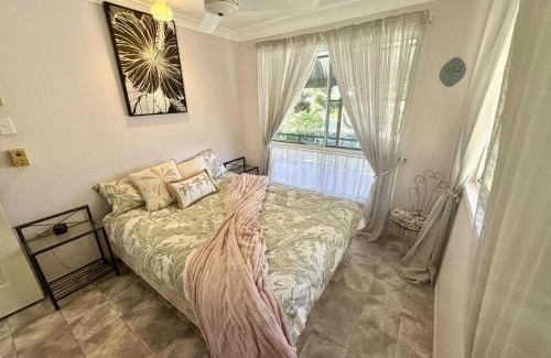 Stockyard House | The Five Rocks Beach Bungalow