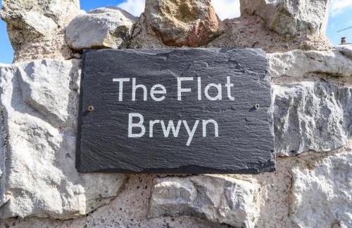 Treffynnon House | The Flat At Brwyn