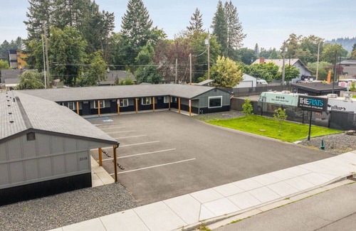 Coeur d'Alene Apartment | The Flats - Suite 7 - Downtown CDA!