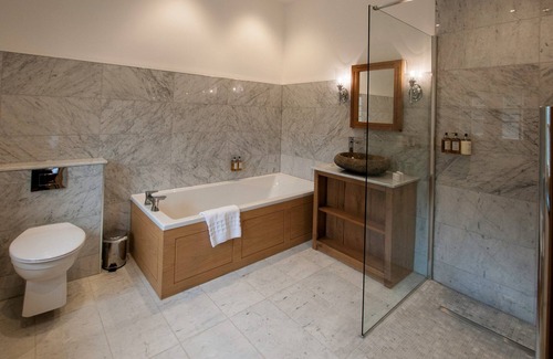 Dolphinholme Hotel | The Fleece Inn