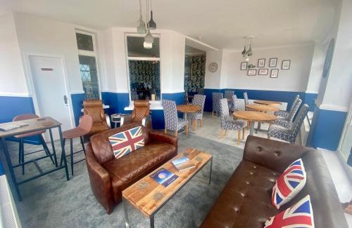 North Shore Hotel | The Fossil Tree Hotel