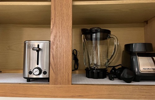 Cadiz Apartment | The Fuzziesquirel1 2 bdrm, Boat Parking, Near LBL Lakes & Beach