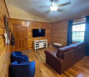 Ranger House | The Galaxy Getaway - Talking Rock Creek Resort