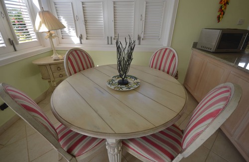Mount Standfast Cottage | The Garden Loft with pool and club house access