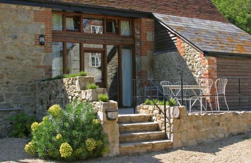 Sandown House | The Garlic Farm