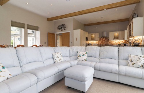 Levens House | THE GATEHOUSE, pet friendly, with open fire in Levens