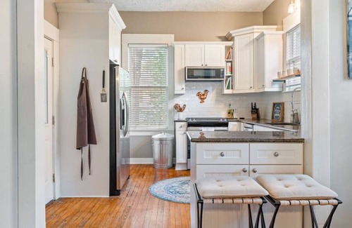 Five Points South House | The Glen Iris Getaway