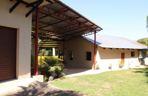 Nelspruit Apartment | The Goat House Farmstay