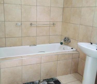 Thulamela House | THE GOOD LIFE ROYAL GUEST HOUSE