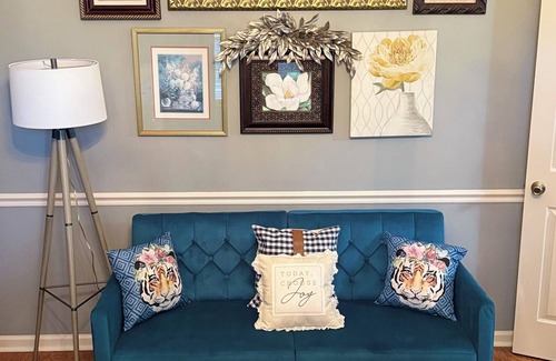 Hernando House | The Grace Place - 4 bedroom house with AC in Heart of Hernando - SAFE - CLEAN