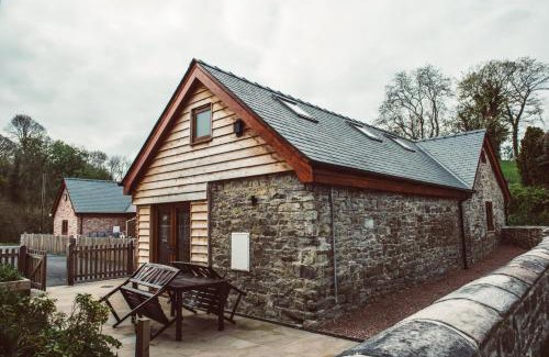 Montgomery House | The Granary