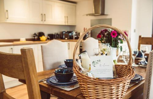 Montgomery House | The Granary