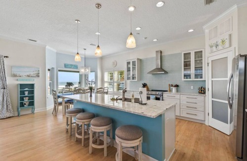 Jacksonville Beach House | The Grand Pelican - 5/4 - Oceanfront - Sleeps 12