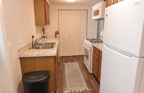 Rexburg Apartment | The Grand Teton Getaway - A spacious 2 bedroom unit