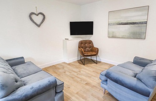 Ashby cum Fenby House | The Grange Cottage 1