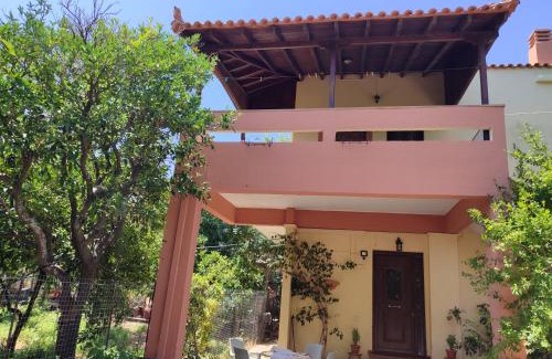 Agios Minas Apartment | The Green Garden in AGIA VASSA