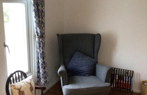 Llwchwr Apartment | The Grooms Quarters