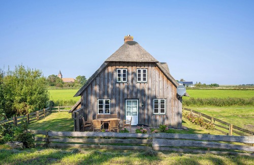 Westerhever House | The "Groote Tofthof" - a country house under thatch.