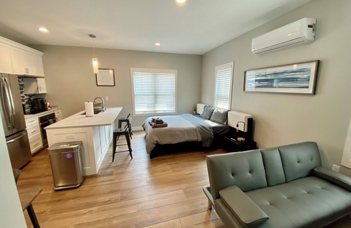 St. Louis Apartment | The Grove Studio A,Manchester Ave:Near Forest Park