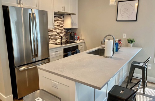 St. Louis Apartment | The Grove Studio A,Manchester Ave:Near Forest Park