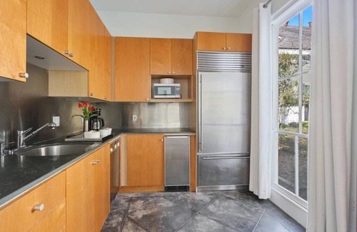 Covington House | The Guest House at Charropin Beach