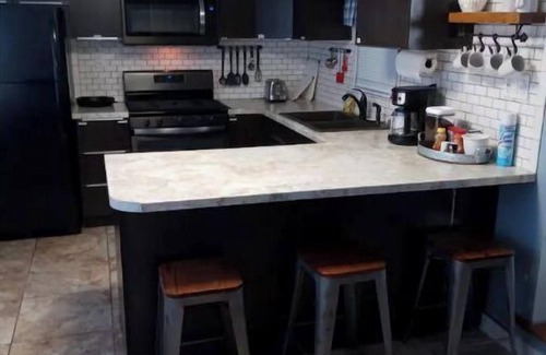 Stapleton House | THE GUEST HOUSE with hot tub