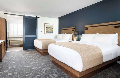 Solvang Hotel | The Hadsten Solvang, Tapestry Collection by Hilton