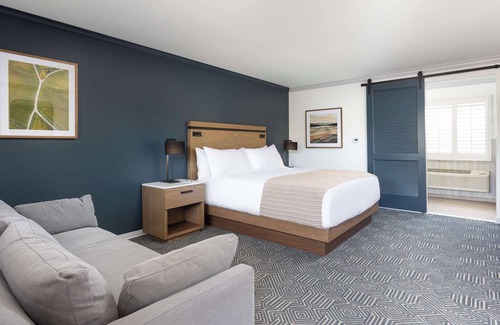 Solvang Hotel | The Hadsten Solvang, Tapestry Collection by Hilton