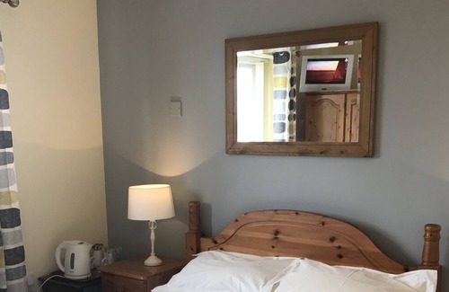 Chilthorne Domer Hotel | The Halfway House Inn