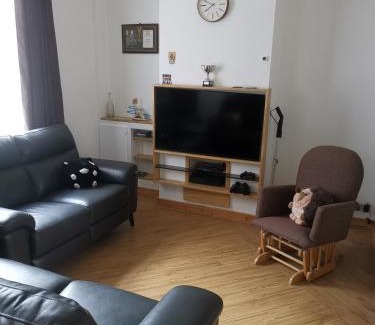 Huddersfield House | The Happy House