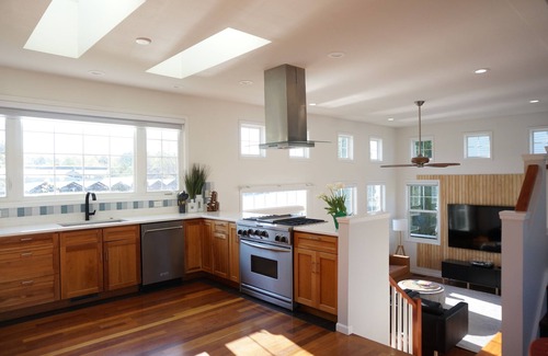 Saint Joseph House | The Harbor Hideout - Riverside home near Beaches, Pier, downtown shops