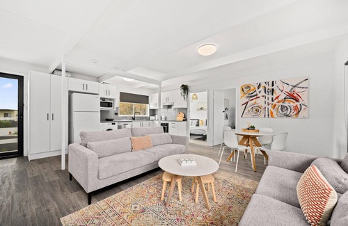 Silver Sands House | The HardyOne ~ Aldinga Beach - Stunning Abode in Serene Silver Sands