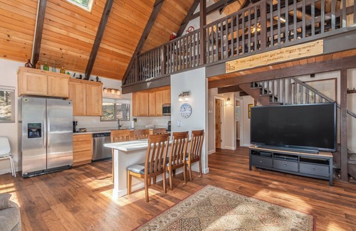 Glencoe Cabin | The Hatch- Lake Access