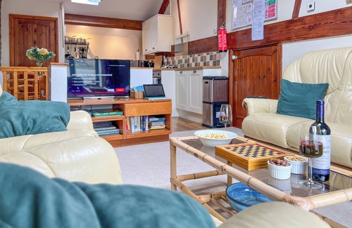 Ulverston Apartment | The Hayloft, Coniston, Windermere, Morecambe bay all within easy reach