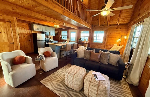 Valley Head Cabin | The Hideaway at Mentone-Newly Renovated