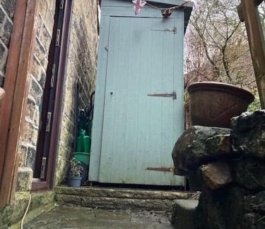 Sowerby Bridge House | The Hideaway