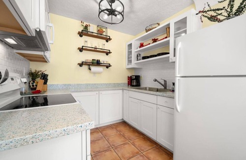 Bradenton House | The Hideaways at Point Pleasant (Pine Side)