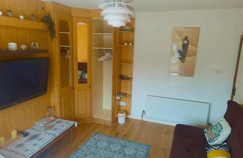 Dublin House | The Hideout !