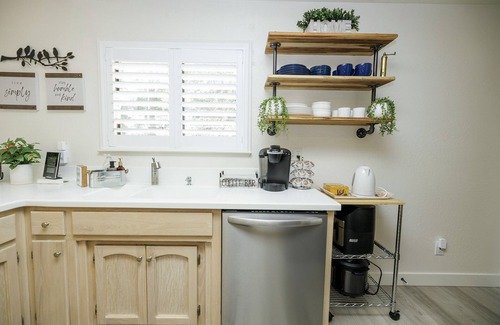 Cold Springs Cabin | The Hilltop Cove - Cozy cabin 4 mi to Pine crest/Dodge Ridge