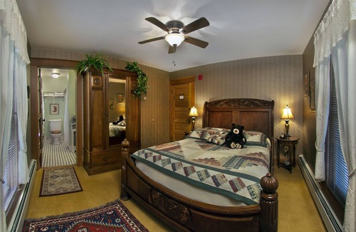 Elk Mountain Hotel | The Historic Elk Mountain Hotel