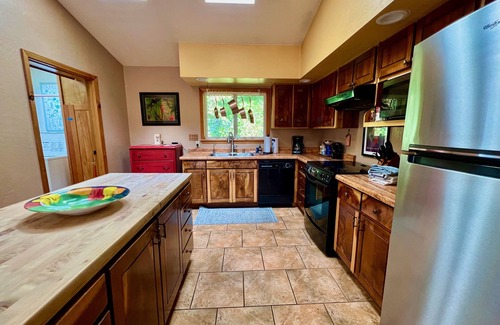 Requa Hotel | The Historic Requa Inn