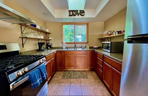 Requa Hotel | The Historic Requa Inn