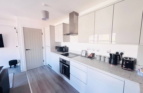 Hull Old Town Apartment | The Hop Store, HU1. Experience city living in a converted brewery.