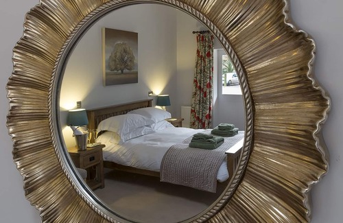 Levisham Hotel | The Horseshoe Inn