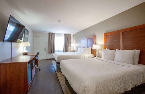 Glendale Hotel | The Hotel Serene Glendale Peoria, Surestay Collection by BW