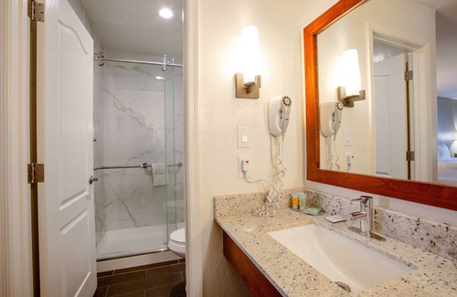 Glendale Hotel | The Hotel Serene Glendale Peoria, Surestay Collection by BW